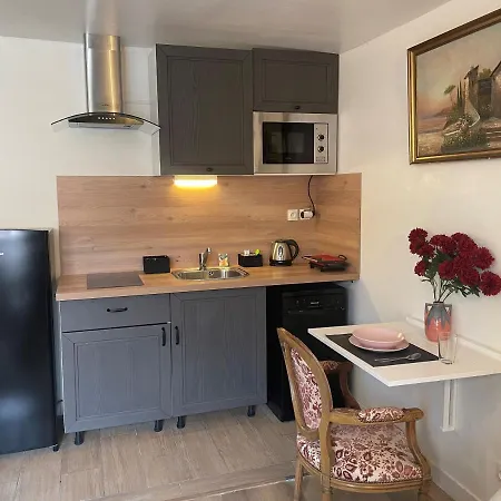Apartment Chris Flat Aux Puces Ouen Paris Saint-Ouen (Seine-Saint-Denis)